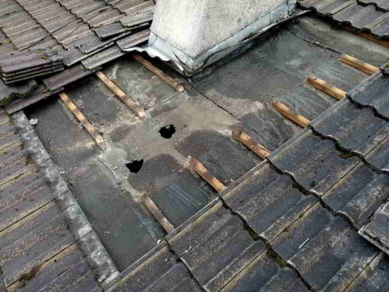 Fixing a leak on a roof in Dublin